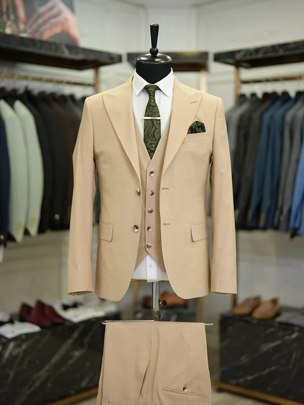 Camel Slim Fit Crosshatch Suit for Men by GentWith.com