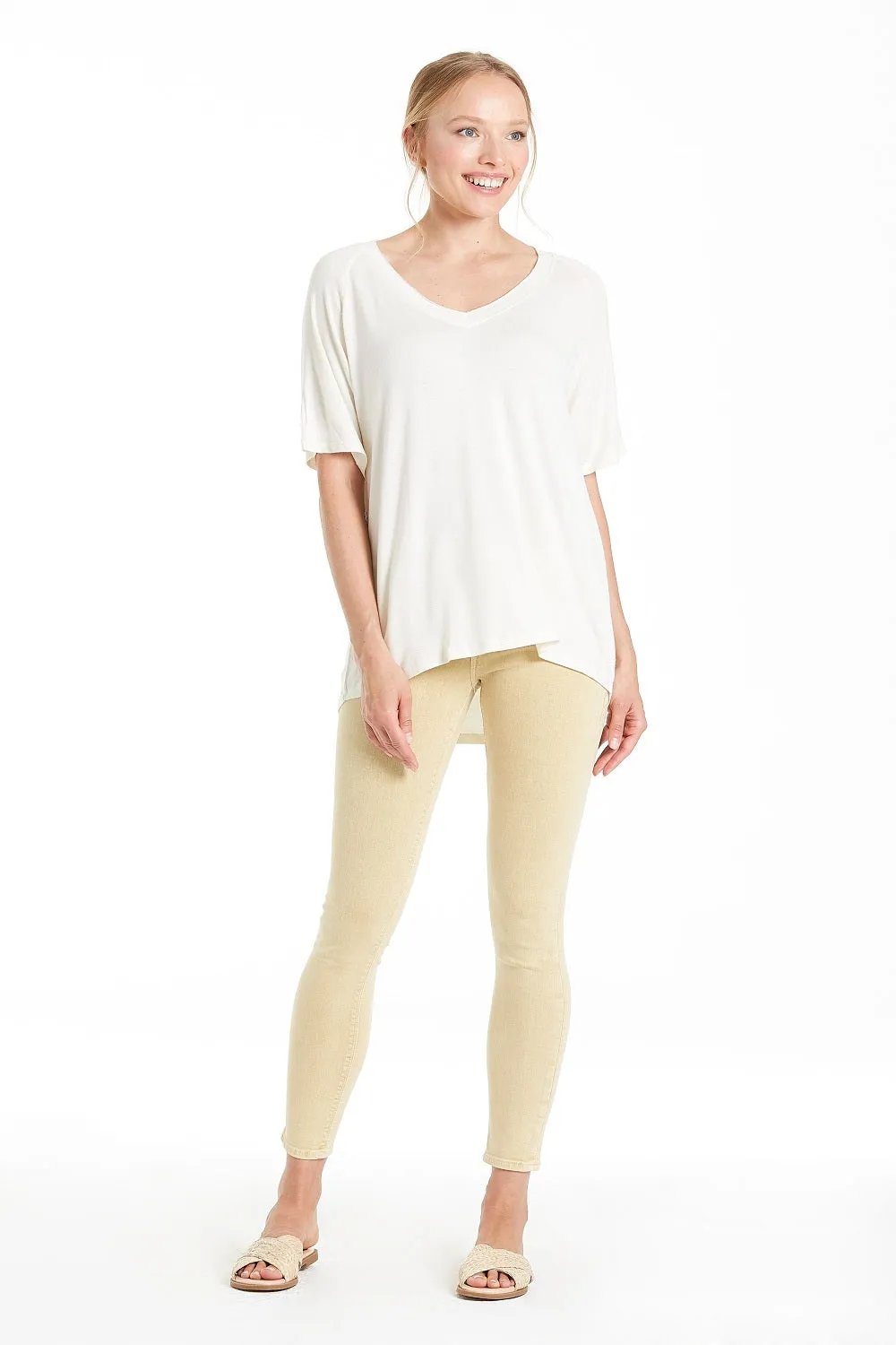 FAVORITE RELAXED V-NECK TOP | BONE