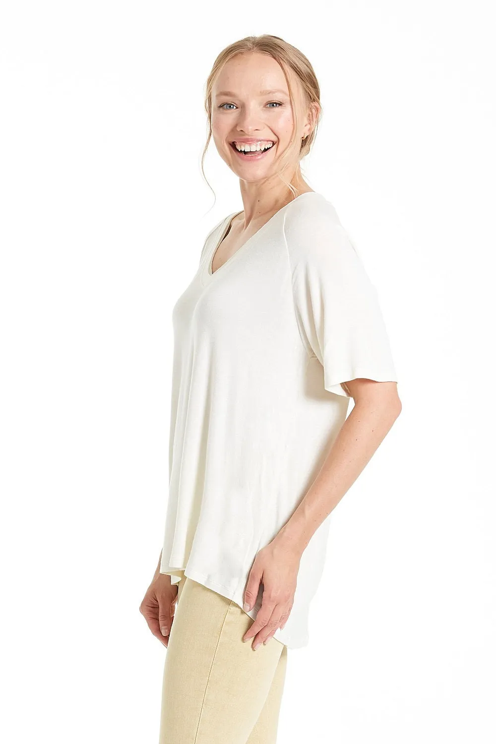 FAVORITE RELAXED V-NECK TOP | BONE