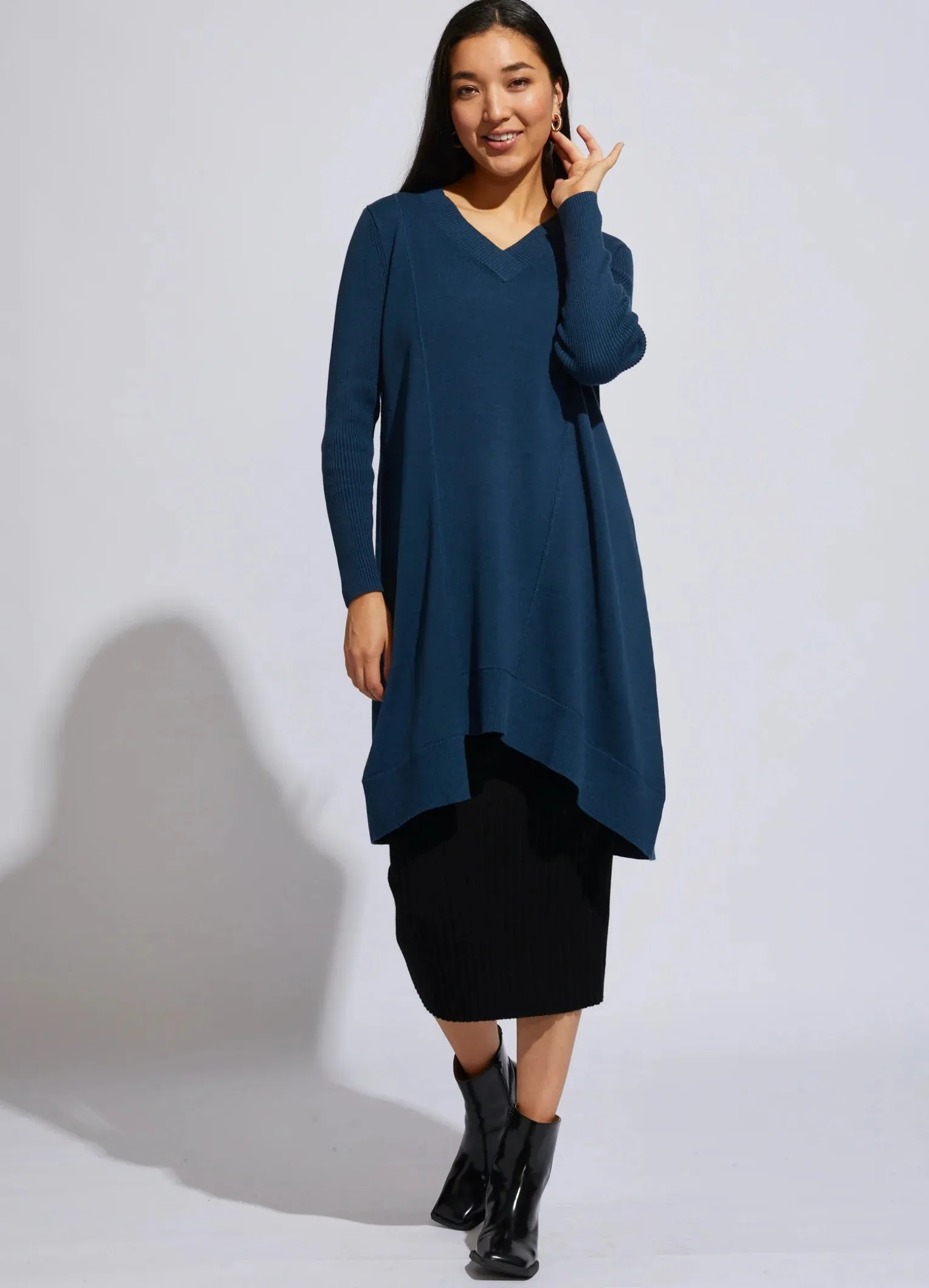 LD Co - LC6165 V Neck Tunic Elemental